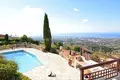 Villa 7 000 Schlafzimmer 4 m² Paphos, Cyprus