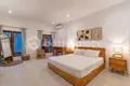 Villa mit 2 Schlafzimmern  Kerobokan Kelod, Indonesien