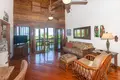2 bedroom house 135 m² Roatan, Honduras
