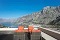 2 bedroom penthouse 282 m² Skaljari, Montenegro