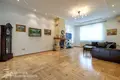 Дом с камином, баней и бассейном в Минске