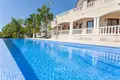 5-Schlafzimmer-Villa 670 m² Calp, Spanien