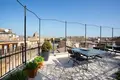  4 bedrooms 270 m² Rome, Italy