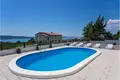 4 room house 300 m² Solin, Croatia