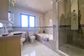 4-Schlafzimmer-Villa 550 m² lAlfas del Pi, Spanien