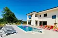 Villa de 4 dormitorios 250 m² Rabac, Croacia