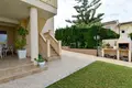 Dom drewniany w stylu górskim 4 pokoi 164 m² Torrevieja, Hiszpania