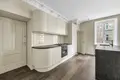 Commercial property 5 rooms 164 m² in Warsaw, Poland