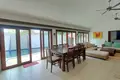 Villa de 4 dormitorios 200 m² Kathu, Tailandia
