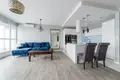 3 room apartment 90 m² in Warsaw, Poland