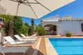 Villa de 4 dormitorios 168 m² Orihuela, Španjolska