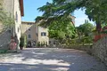 Casa 50 habitaciones 2 517 m² Arezzo, Italia