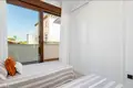 Mieszkanie 4 pokoi 104 m² Torrevieja, Hiszpania