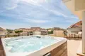 Квартира 3 спальни 190 м² Ricmar, Испания