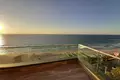 Жилой квартал Avec terrasse dans un bel immeuble au centre bon emplacement proche de la mer vue sur la mer neuf bel appartement magnifique