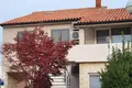 Cottage 5 bedrooms  Medulin, Croatia