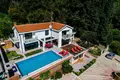 Дом 4 спальни 370 м² Игало, Черногория