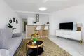 Mieszkanie 4 pokoi 117 m² Torrevieja, Hiszpania