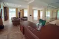 Villa 12 zimmer 750 m² Mrcevac, Montenegro