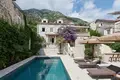 4 bedroom house 381 m² Stoliv, Montenegro