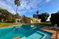 6 bedroom house 400 m² Artola, Spain