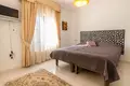 6-Schlafzimmer-Villa 365 m² l Alfas del Pi, Spanien