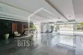 3 bedroom apartment 1 630 m² Dubai, United Arab Emirates