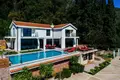Casa 4 habitaciones 370 m² Igalo, Montenegro