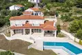 Villa de 4 habitaciones 228 m² Lustica, Montenegro