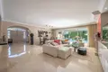 villa de 5 dormitorios 388 m² Marbella, España