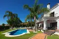 4-Schlafzimmer-Villa 524 m² Estepona, Spanien