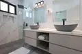 2 bedroom condo 123 m² West Bay, Honduras