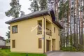 Casa 4 habitaciones 240 m² Jurmala, Letonia