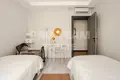 2 bedroom apartment 80 m² Muratpasa, Turkey