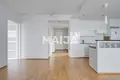 2 bedroom apartment 73 m² Helsinki sub-region, Finland