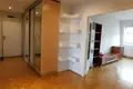 Apartamento 3 habitaciones 77 m² en Varsovia, Polonia