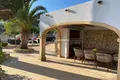 4-Schlafzimmer-Villa 450 m² Teulada, Spanien