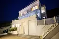 7 bedroom villa 300 m², All countries