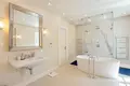 5 bedroom villa 490 m² Dobrota, Montenegro