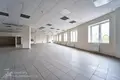 Propiedad comercial 2 habitaciones 568 m² en Minsk, Belarús