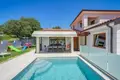 4-Schlafzimmer-Villa 203 m² Novigrad, Kroatien