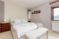 Apartment 7 bedrooms 299 m² Dobrota, Montenegro