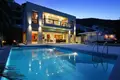 Casa 6 habitaciones 476 m² Budva, Montenegro