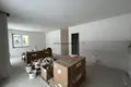 Mieszkanie 4 pokoi 94 m² Goedoello, Węgry