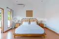 Villa mit 2 Schlafzimmern  Kerobokan Kelod, Indonesien