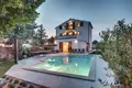 Villa 9 bedrooms 540 m² Grad Pula, Croatia