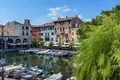 Mieszkanie 6 pokojów 209 m² Desenzano del Garda, Włochy