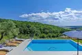 Villa 9 bedrooms 370 m² Karigador, Croatia