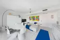 Mieszkanie 2 pokoi 77 m² Sirmione, Włochy