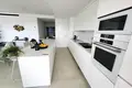 Mieszkanie 3 pokoi 122 m² Fuengirola, Hiszpania